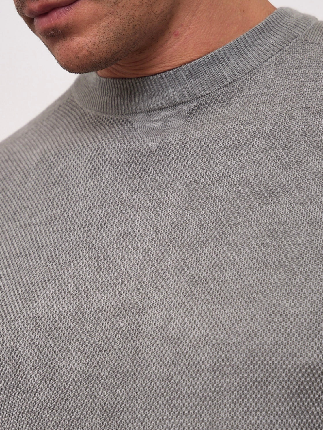 Knitted Round Neck