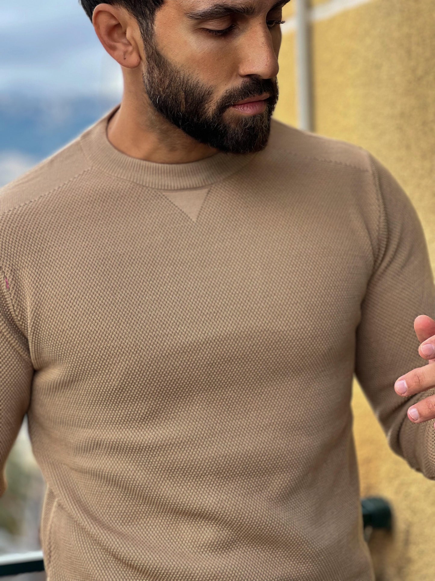 Knitted Round Neck